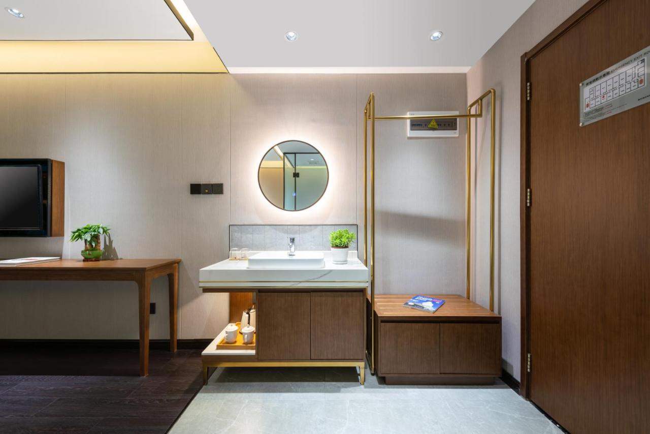 Beijing Tangfu Hotel - Located In The City Center Adjacent To The Subway Station Close To Nanluoguxiang Gulou Lama Temple Tiananmen Square Forbidden City Temple Of Heaven Providing Laundry Car Rental And Ticketing Services Εξωτερικό φωτογραφία
